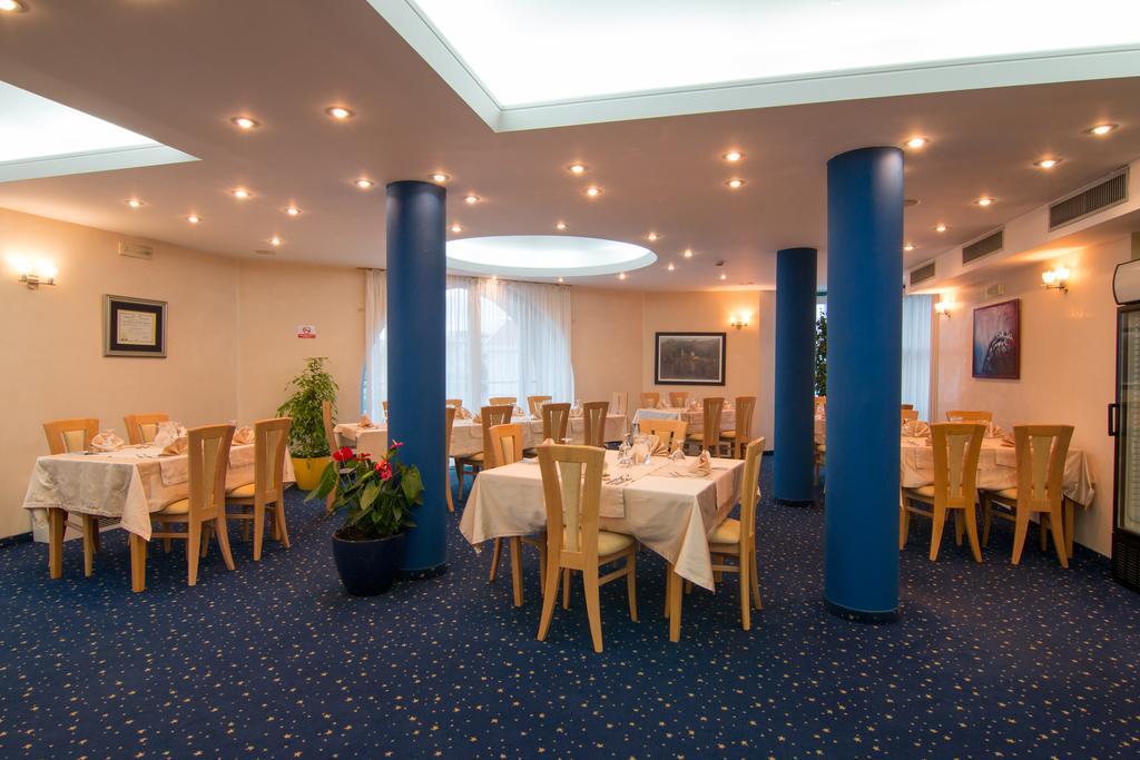 Hotel Blue Star Budva Extérieur photo